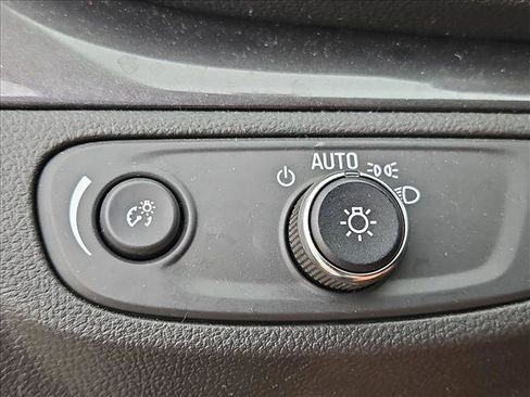 Used 2022 Buick Encore Preferred w/ Safety Package image 16