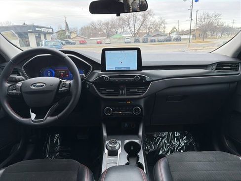 Used 2022 Ford Escape SEL w/ SEL Stealth AWD Package image 16