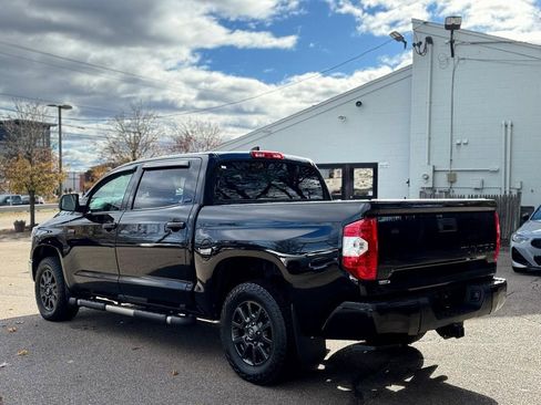 Used 2021 Toyota Tundra SR5 w/ Trail Edition image 4