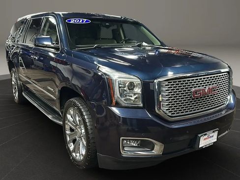 Used 2017 GMC Yukon XL Denali w/ Open Road Package image 7