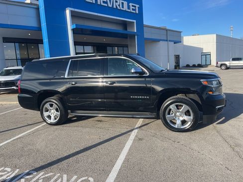 Used 2016 Chevrolet Suburban LTZ image 2