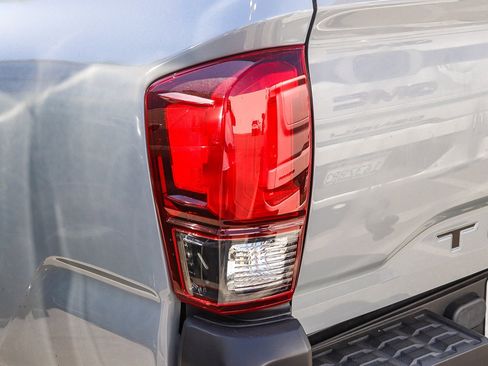 Used 2021 Toyota Tacoma SR5 image 13