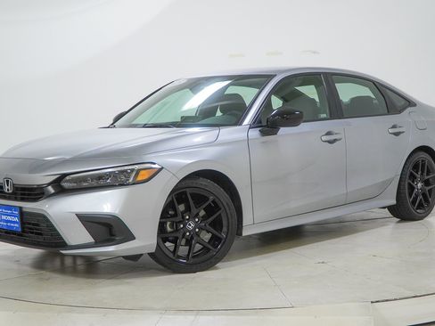 Used 2023 Honda Civic Sport image 1