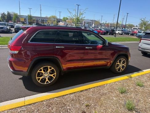 Used 2019 Jeep Grand Cherokee Limited AWD/4WD image 8