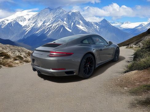 Used 2018 Porsche 911 Carrera GTS image 5