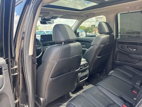 Used 2023 Honda Pilot Touring image 39