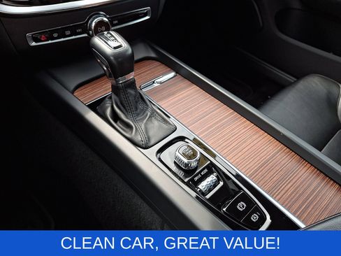 Used 2021 Volvo S60 T6 Momentum w/ Protection Package Premier AWD/4WD image 17