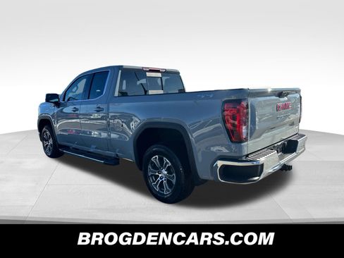 New 2025 GMC Sierra 1500 SLE w/ Preferred Package image 5