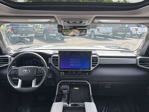 Used 2022 Toyota Tundra Limited AWD/4WD image 19