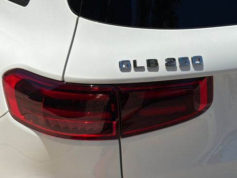 Used 2026 Mercedes-Benz GLB 250 image 26