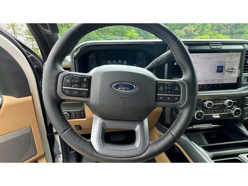 New 2025 Ford F250 Lariat w/ Lariat Ultimate Package image 19