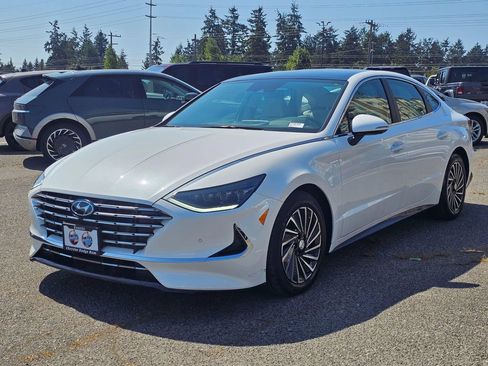 Used 2020 Hyundai Sonata Limited FWD image 3