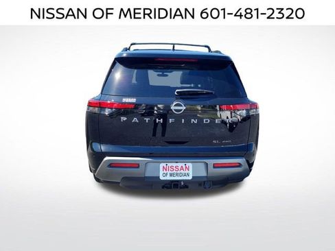 New 2026 Nissan Pathfinder SL w/ SL Premium Package AWD/4WD image 4