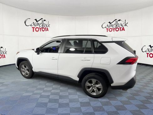 Used 2025 Toyota RAV4 XLE FWD image 8