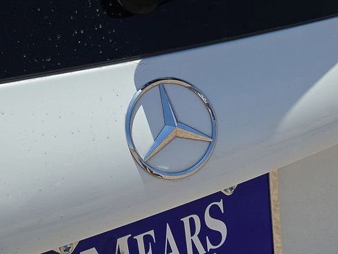 Used 2025 Mercedes-Benz GLB 250 4MATIC image 12