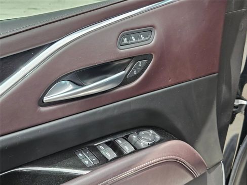 Used 2023 Cadillac Escalade Sport Platinum w/ LPO, ONYX Package AWD/4WD image 7