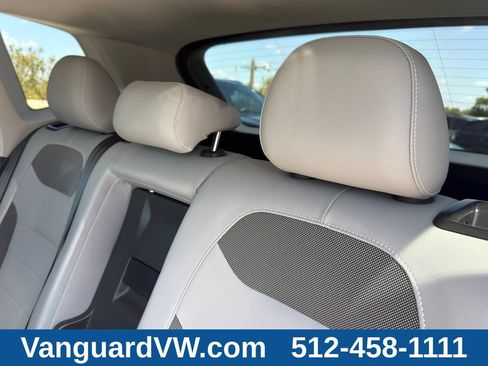 Used 2023 Volkswagen Taos SE FWD image 29