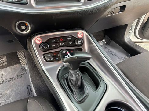 Used 2022 Dodge Challenger GT RWD image 21