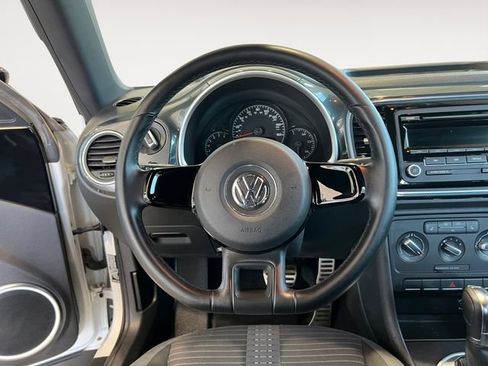 Used 2012 Volkswagen Beetle Turbo FWD image 10