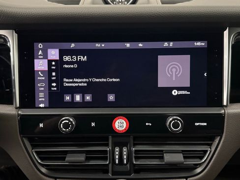 Used 2024 Porsche Macan w/ Premium Plus Package image 32