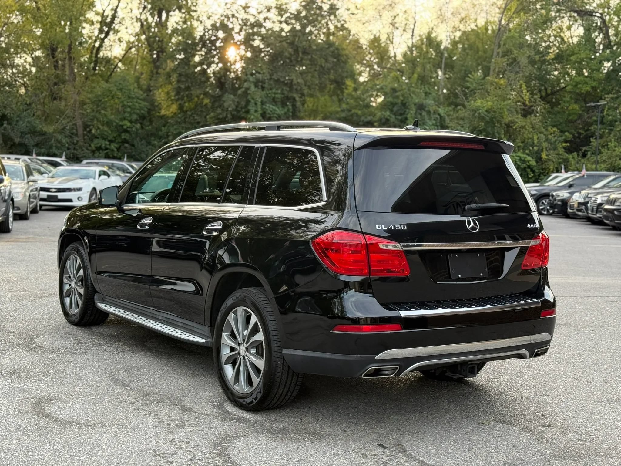 Used 2016 Mercedes-Benz GL 450 4MATIC image 4