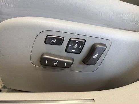 Used 2007 Lexus LS 460 RWD image 15