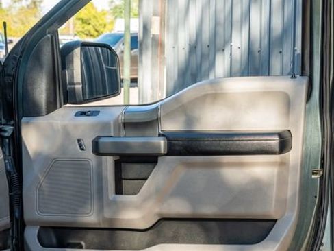 Used 2015 Ford F150 XLT w/ Equipment Group 302A Luxury image 41