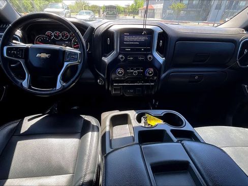 Used 2020 Chevrolet Silverado 1500 LT w/ Texas Edition image 15