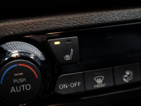 Certified 2023 Nissan Kicks SR w/ SR Premium Package image 34