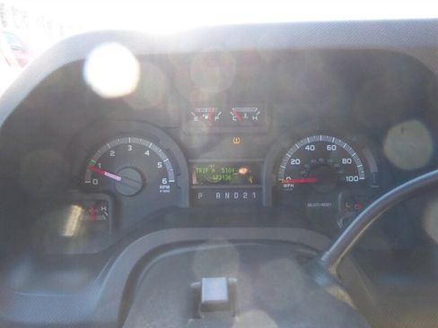 Used 2009 Ford E-350 and Econoline 350 XL image 11