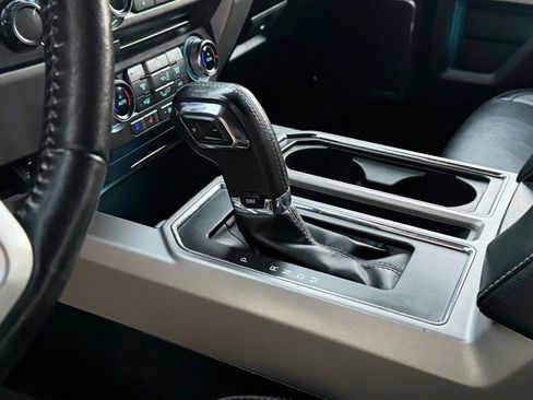 Used 2018 Ford F150 Lariat w/ Equipment Group 502A Luxury image 19