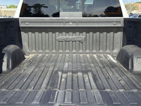 Used 2023 GMC Sierra 1500 AT4 w/ Technology Package image 29