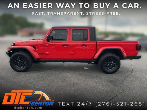 Used 2023 Jeep Gladiator Sport AWD/4WD image 6