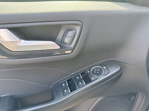 Used 2023 Ford Escape ST-Line w/ Tech Pack #1 image 8