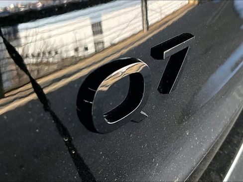 New 2026 Audi Q7 2.0T Premium image 9