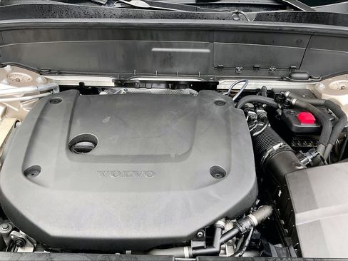 Used 2023 Volvo XC90 B6 Ultimate w/ Protection Package Premier image 13