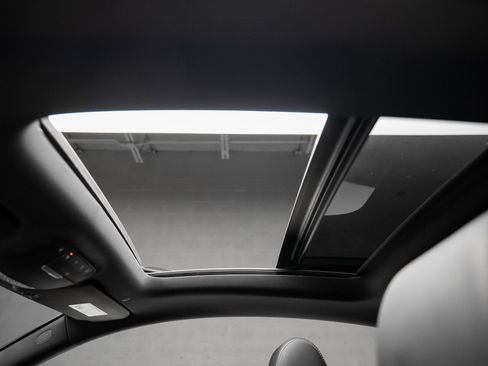 Used 2023 Mercedes-Benz E 450 Coupe image 70