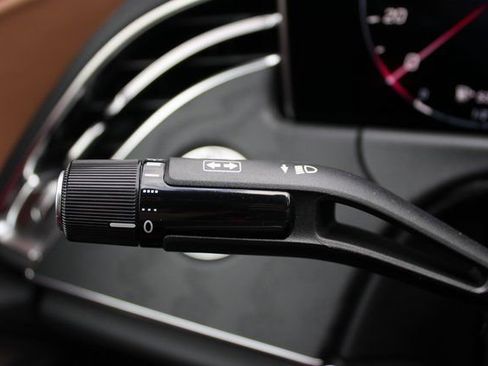 New 2026 Mercedes-Benz E 350 4MATIC Sedan image 18