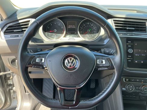 Used 2019 Volkswagen Tiguan SE FWD image 15