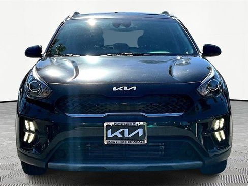 Certified 2022 Kia Niro LXS image 3