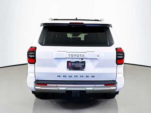 Used 2025 Toyota 4Runner Limited image 6