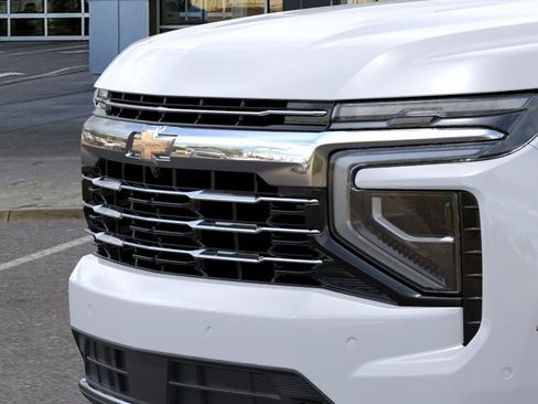 New 2026 Chevrolet Suburban LT w/ Comfort Package AWD/4WD image 14