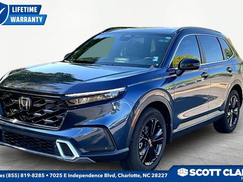 Used 2025 Honda CR-V Sport Touring image 3