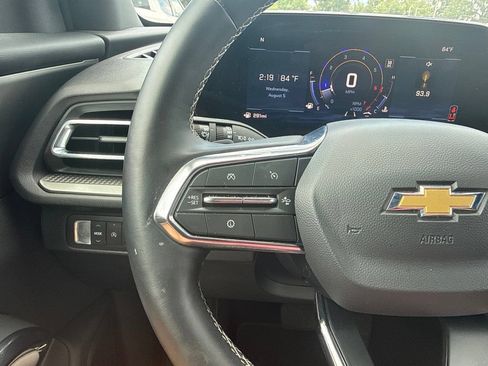 Used 2026 Chevrolet Traverse LT w/ Driver Confidence Package FWD image 14