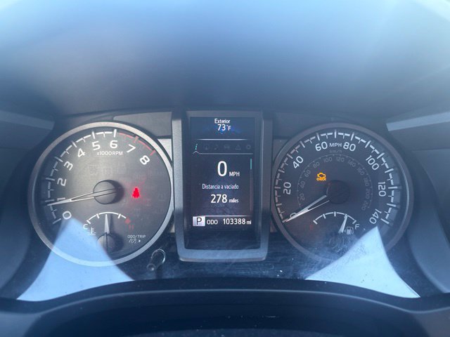 Used 2018 Toyota Tacoma TRD Sport w/ Technology Package AWD/4WD image 10