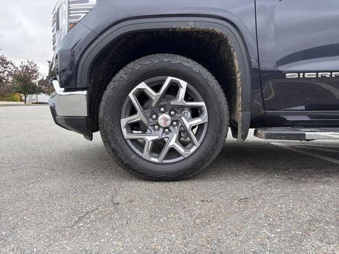 New 2026 GMC Sierra 1500 SLT w/ SLT Premium Package image 3