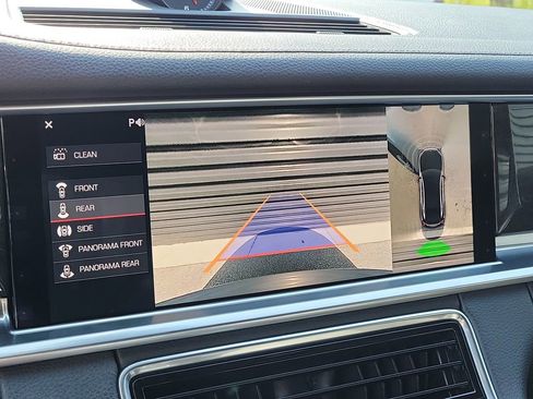 Certified 2018 Porsche Panamera RWD image 30