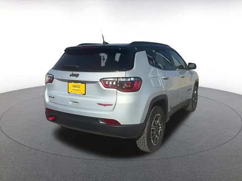 Used 2025 Jeep Compass Trailhawk AWD/4WD image 14