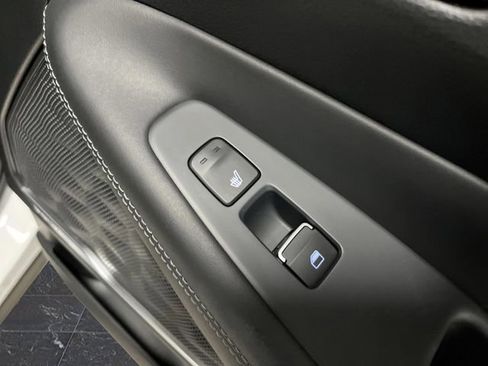 Used 2023 Hyundai Tucson Limited image 36