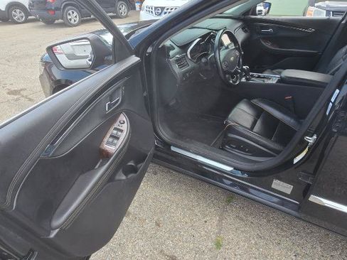 Used 2015 Chevrolet Impala LTZ FWD image 18